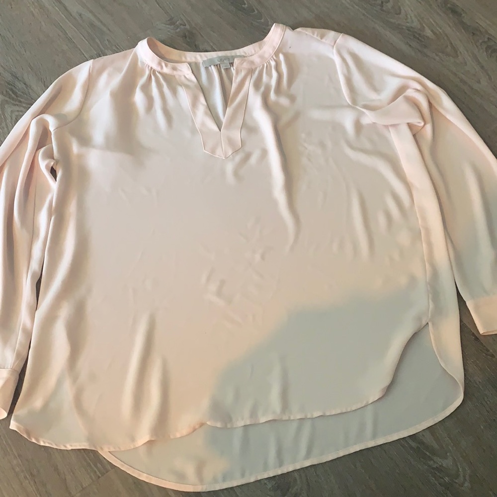 Long sleeve t-shirt.